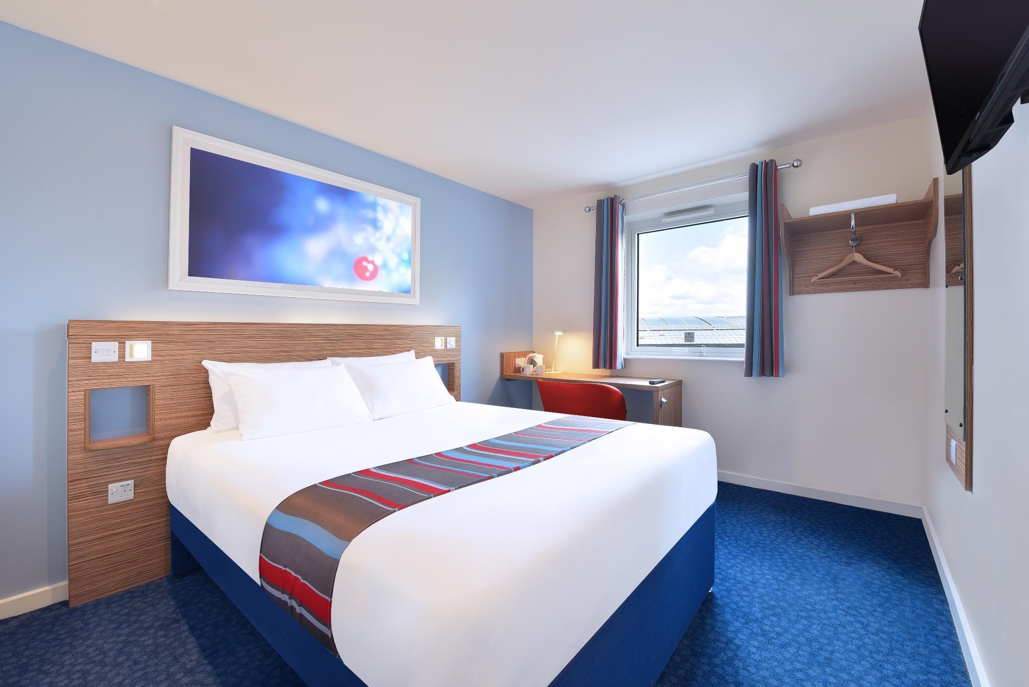 Ramada Encore มิลตันคีนส์ ภายนอก รูปภาพ